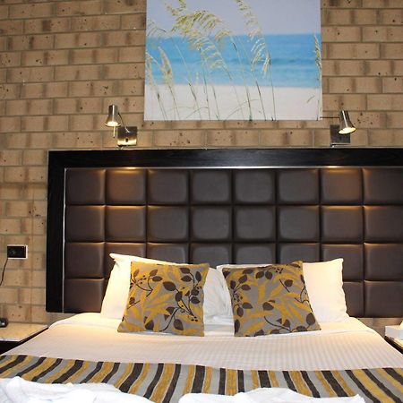 Pavlos Motel Ingle Farm Екстер'єр фото
