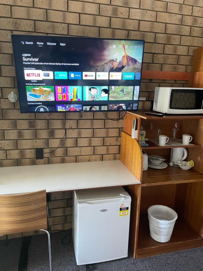 Pavlos Motel Ingle Farm Екстер'єр фото