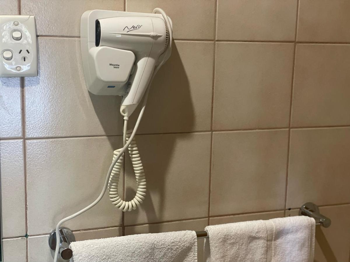 Pavlos Motel Ingle Farm Екстер'єр фото